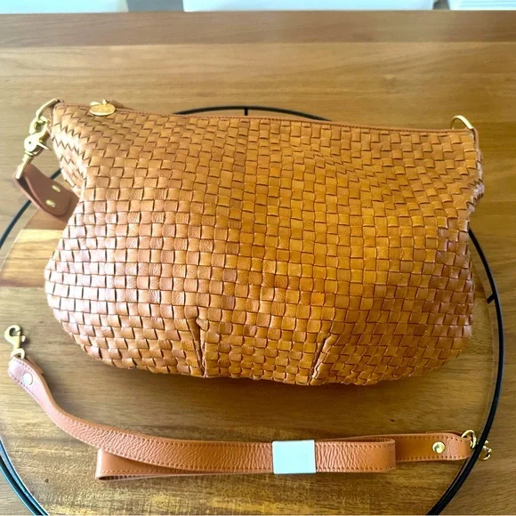Moyen Messenger Natural Woven Checker Handbag - Picture 10 of 13
